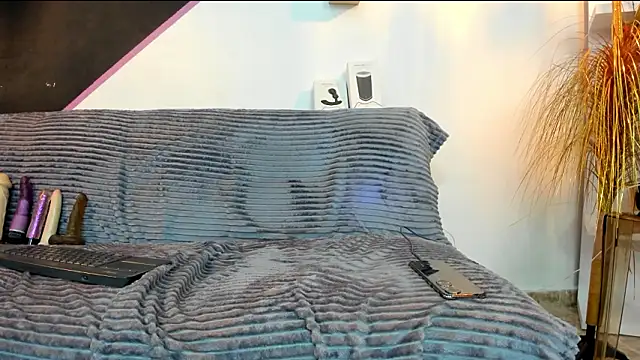 DanteWinter online show from March 2, 3:50 am