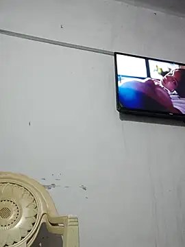 urhotboymeet online show from November 2, 7:40 pm