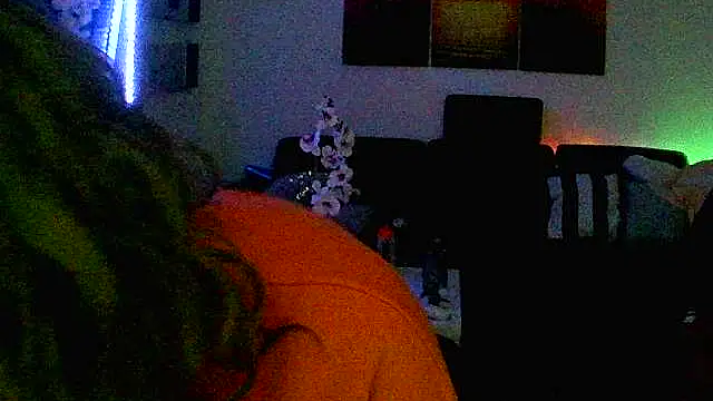 hellgirl1980 online show from November 9, 3:54 am