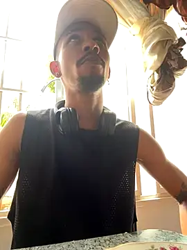 Snapshot of carl_jhonson821 chatting on October 21, 7:17 pm carl jhonson821 online show from October 21, 7:17 pm
