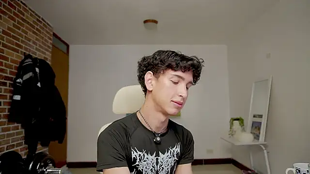 boream online show from December 18, 1:07 pm