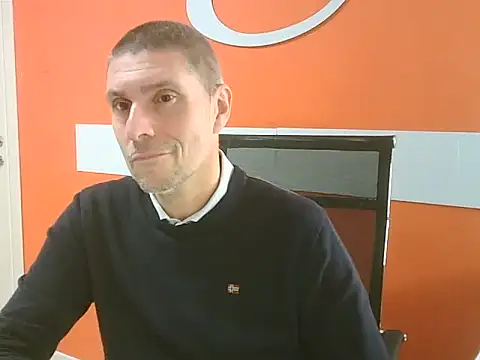 max79ve31 online show from November 18, 2:32 pm