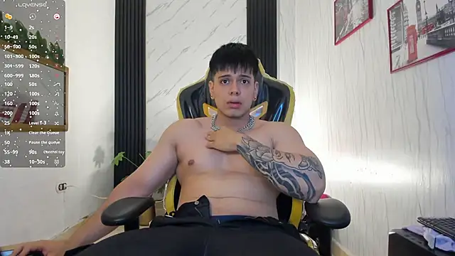 xKevyn online show from December 2, 12:19 pm