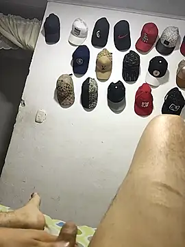 fabianmanchola online show from November 15, 9:28 pm