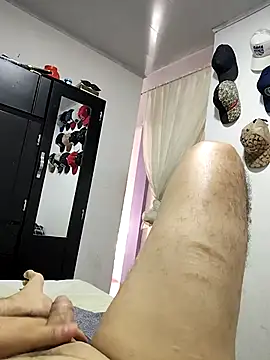 fabianmanchola online show from November 13, 9:41 pm