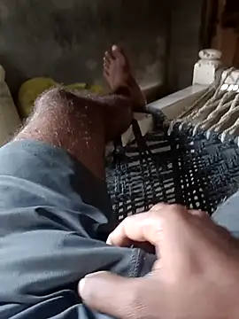 pus ylover online show from November 15, 7:54 am