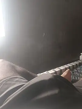 pus ylover online show from July 15, 4:41 am