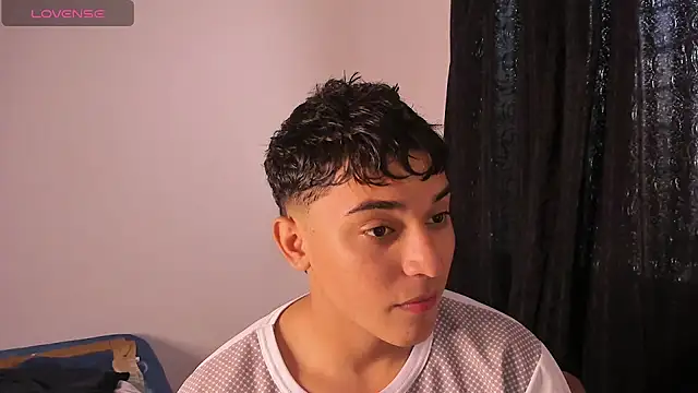 Austin Cardieff  online show from November 4, 7:59 pm