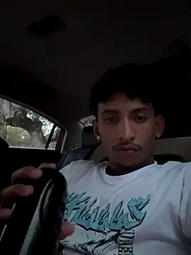 Snapshot of Elnegro2454 chatting on October 27, 8:55 pm Elnegro2454 online show from October 27, 8:55 pm