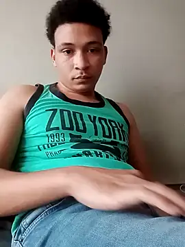 Snapshot of Daddysharddick chatting on September 10, 3:32 pm Daddysharddick online show from September 10, 3:32 pm