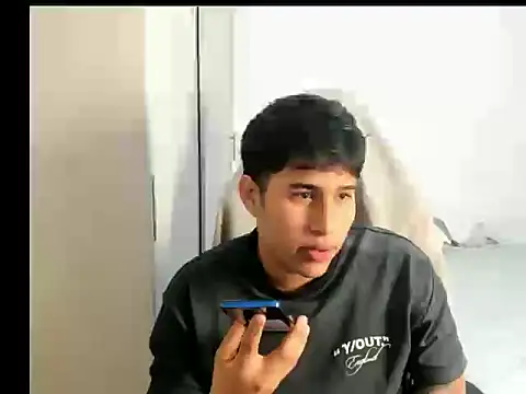 Snapshot of jhony_dickm chatting on September 17, 8:43 pm jhony dickm online show from September 17, 8:43 pm