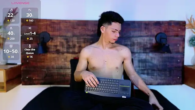 JhosuaVega online show from February 13, 1:34 am