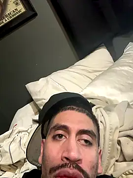 busnfatnutsLildee online show from December 15, 4:09 am