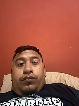 dannybs05 online show from November 24, 8:10 pm