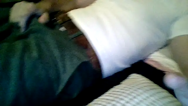 maxh08625 online show from September 28, 5:00 pm