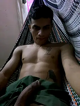 Snapshot of Alexander19Che chatting on September 16, 2:01 am Alexander19Che online show from September 16, 2:01 am