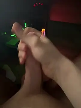 jstntz online show from April 14, 9:25 pm