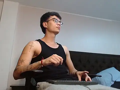 Snapshot of jaico_santos chatting on September 22, 11:15 pm jaico santos online show from September 22, 11:15 pm