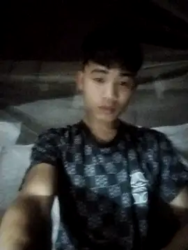 Snapshot of Nhyy_xx chatting on October 13, 4:02 pm Nhyy xx online show from October 13, 4:02 pm