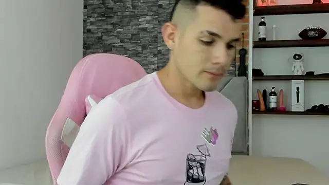 BooyHott  online show from February 2, 7:44 pm