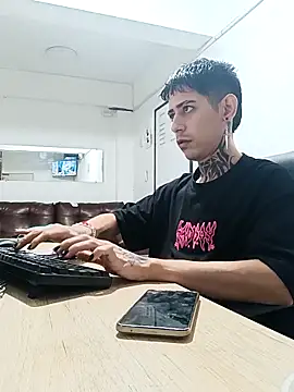 Kriss Mercury online show from October 30, 3:52 am