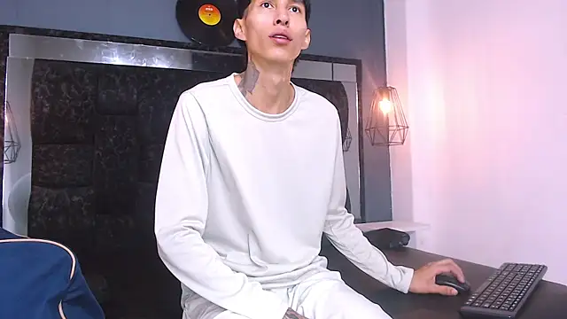 Daniel delux  online show from November 20, 11:42 am