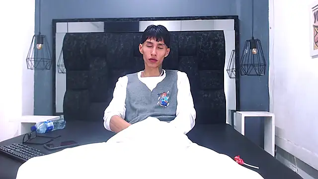 Daniel delux  online show from October 29, 12:19 pm