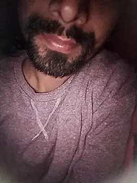 Gravity001 online show from December 15, 4:48 pm