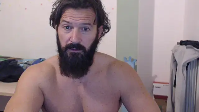 muscoloporco online show from December 1, 9:40 pm