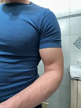 giovan2020 online show from March 25, 11:09 pm