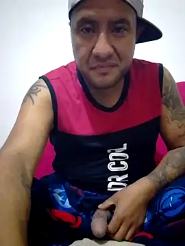 Snapshot of Ruloluna chatting on October 9, 7:02 am Ruloluna online show from October 9, 7:02 am