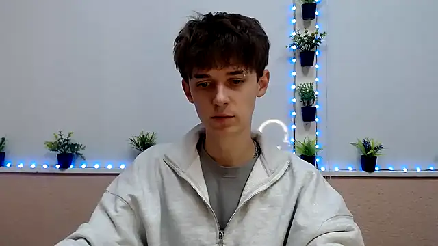 Hoot Dude  online show from November 17, 2:31 pm