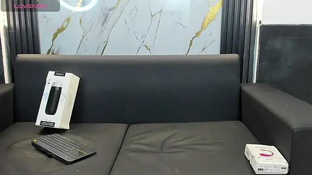 ALEX MILLER25 online show from September 24, 8:18 pm