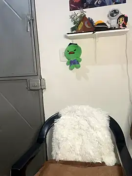 AaronMars  online show from October 13, 3:07 pm