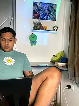 AaronMars  online show from October 9, 2:49 am