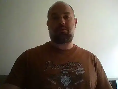 Snapshot of CristalDad chatting on October 17, 9:41 pm CristalDad online show from October 17, 9:41 pm