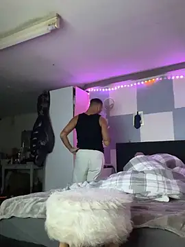 juan03065 online show from June 21, 7:08 pm