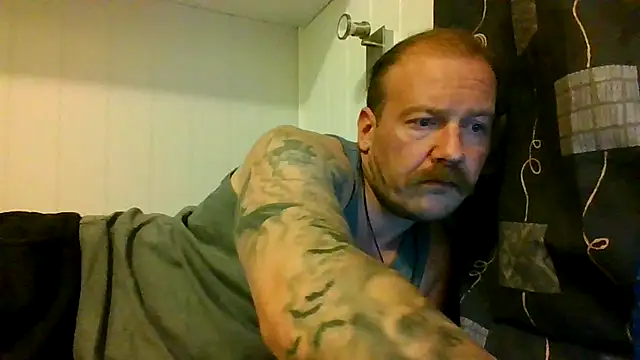 Snapshot of Real_viking chatting on September 26, 9:23 pm Real viking online show from September 26, 9:23 pm