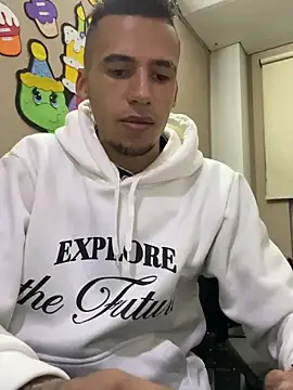 wiland hot23 online show from November 12, 4:07 am