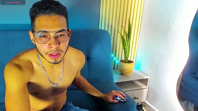 Jaybrown  1 online show from December 14, 7:54 pm