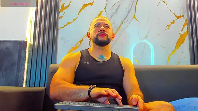 isaac franko online show from November 11, 9:09 pm