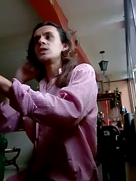 monroedelrey online show from April 2, 8:49 pm