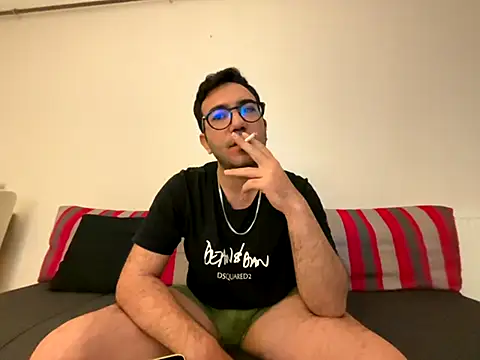 Snapshot of xochipilliii chatting on October 3, 11:32 pm xochipilliii online show from October 3, 11:32 pm