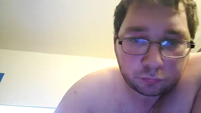 Snapshot of stivi2526 chatting on September 28, 9:46 pm stivi2526 online show from September 28, 9:46 pm