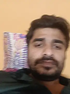 puneriboy32 online show from December 4, 2:57 pm