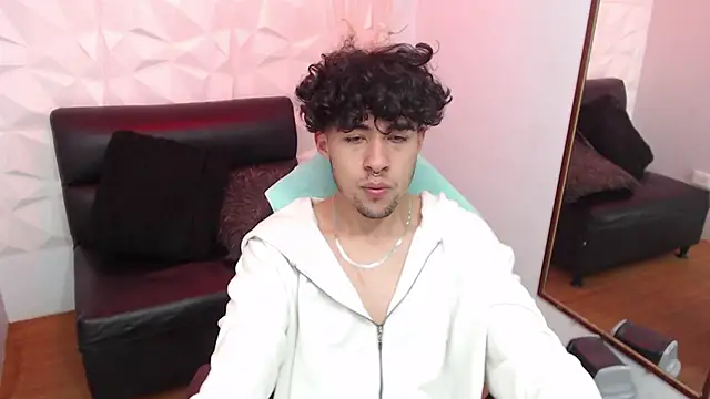 Liil boy online show from November 11, 3:44 am