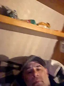 DeeBestEver online show from March 6, 2:03 pm