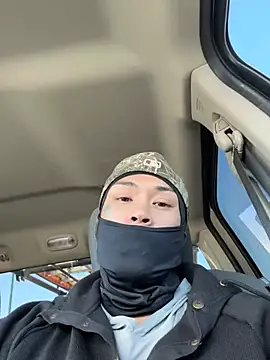 Loadedeggs online show from March 5, 9:00 pm