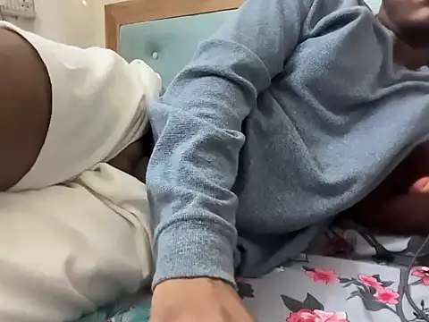 YourBlackBull online show from October 4, 9:36 am