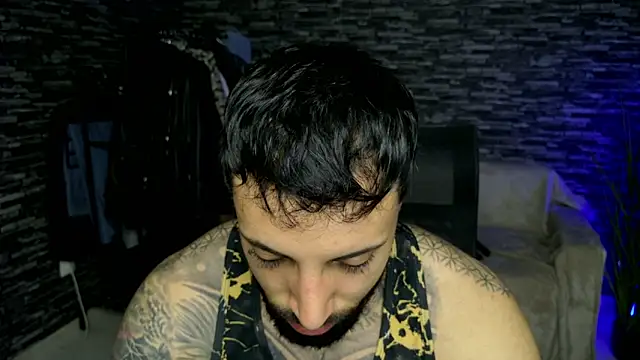 MasculineGuy99 online show from May 7, 9:59 pm